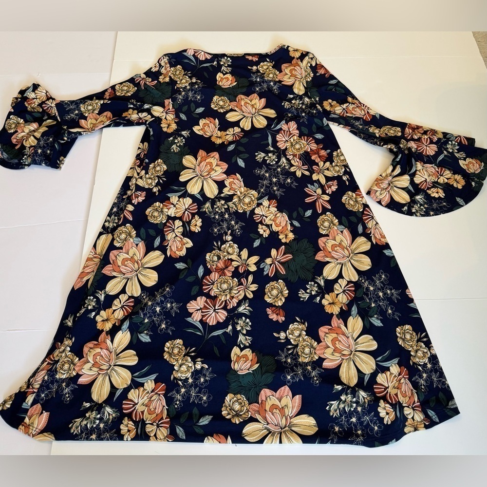 SJS Women's Blue Floral dress Medium
